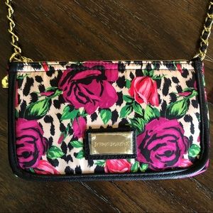 NWT Betsey Johnson Wild Roses E/W Crossbody